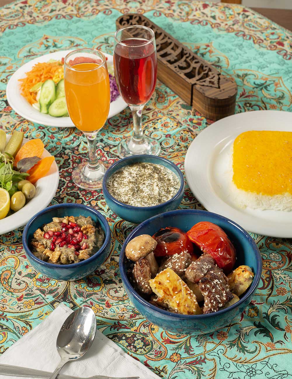 کاسه کباب با برنج